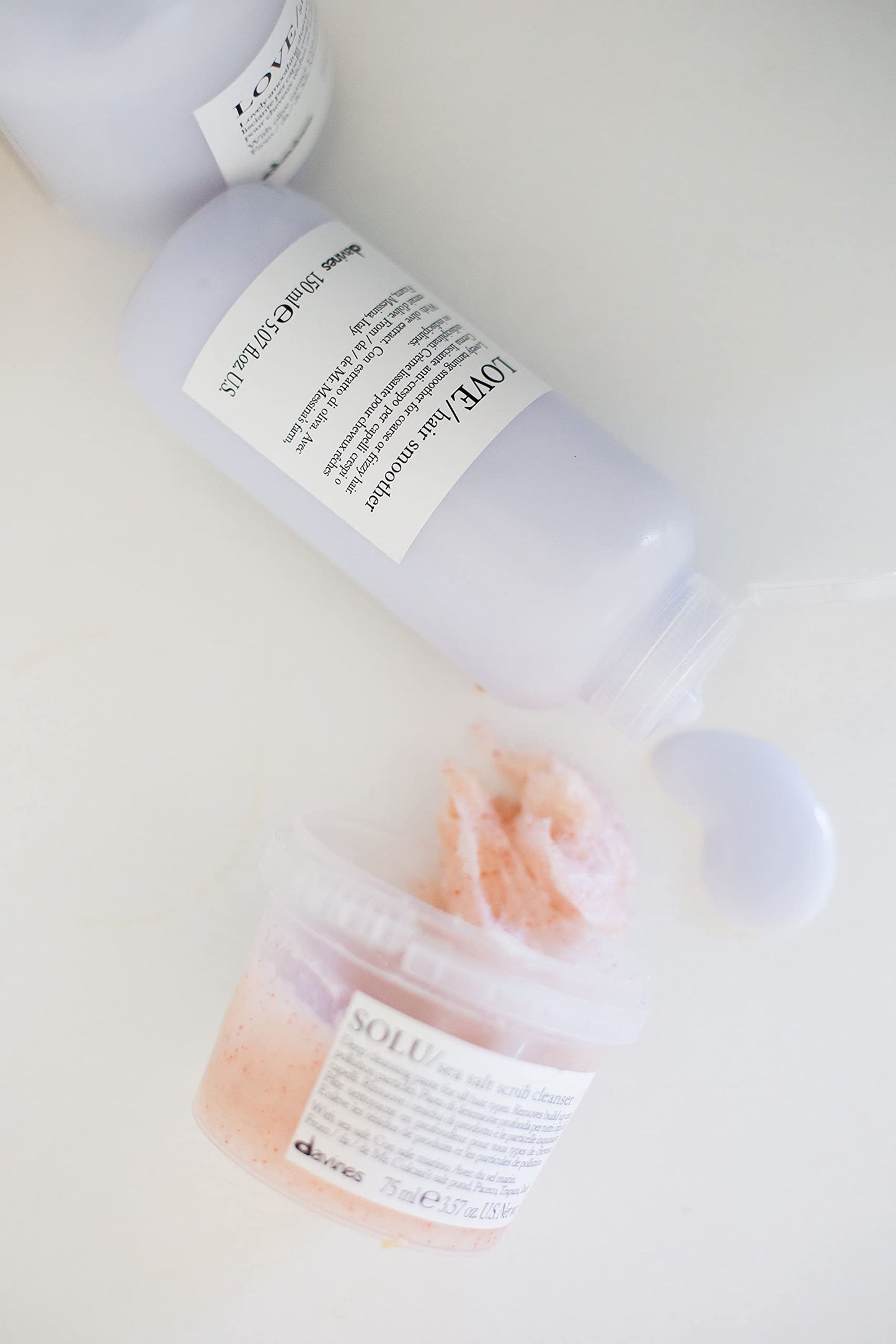 Light Gray Davines LOVE Hair Smoother, Leave-On Cream To Smooth Frizzy, Unruly Or Wavy Hair Weightlessly, 5.07 Fl. Oz.