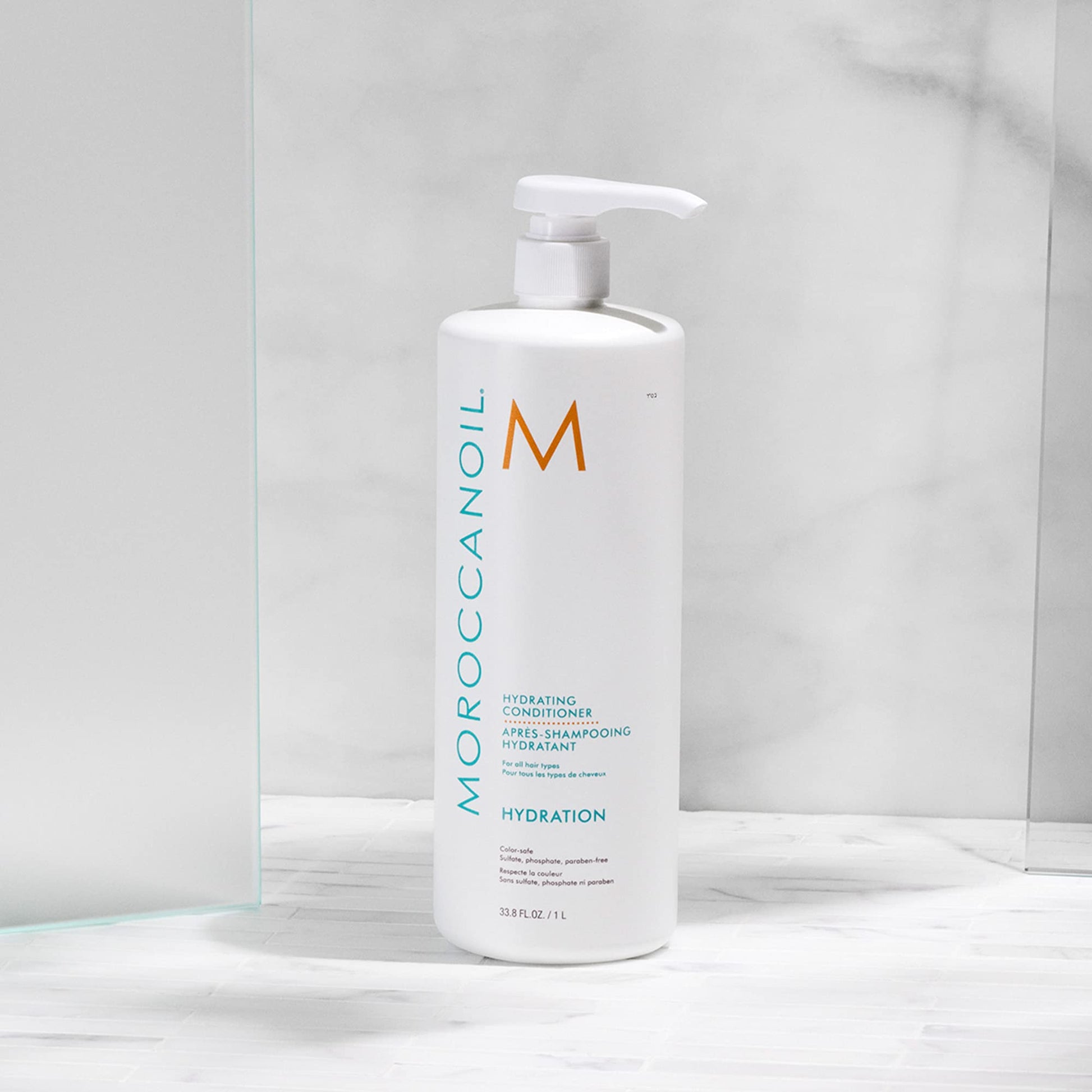 Light Gray Moroccanoil Hydrating Conditioner, 33.8 Fl Oz