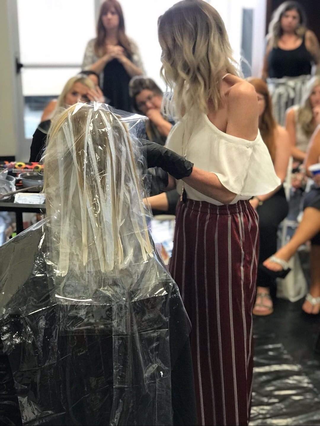 Black FRAMAR Cling Free Balayage Film - Saran Wrap for Balayage with Hair Bleach, Hair Dye, Zero Cling Film, Customizable Length - 300 Feet