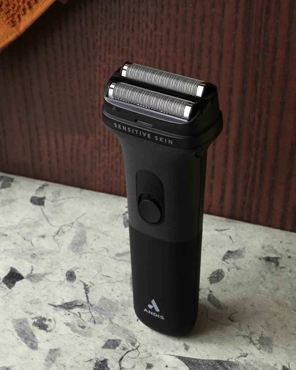 Dark Slate Gray Andis 17480 Inform Lithium-Ion Electric Foil Shaver with Sensitive Skin Foil Head, Rechargeable, 10,000 SPM, Includes Blade Brush, Black