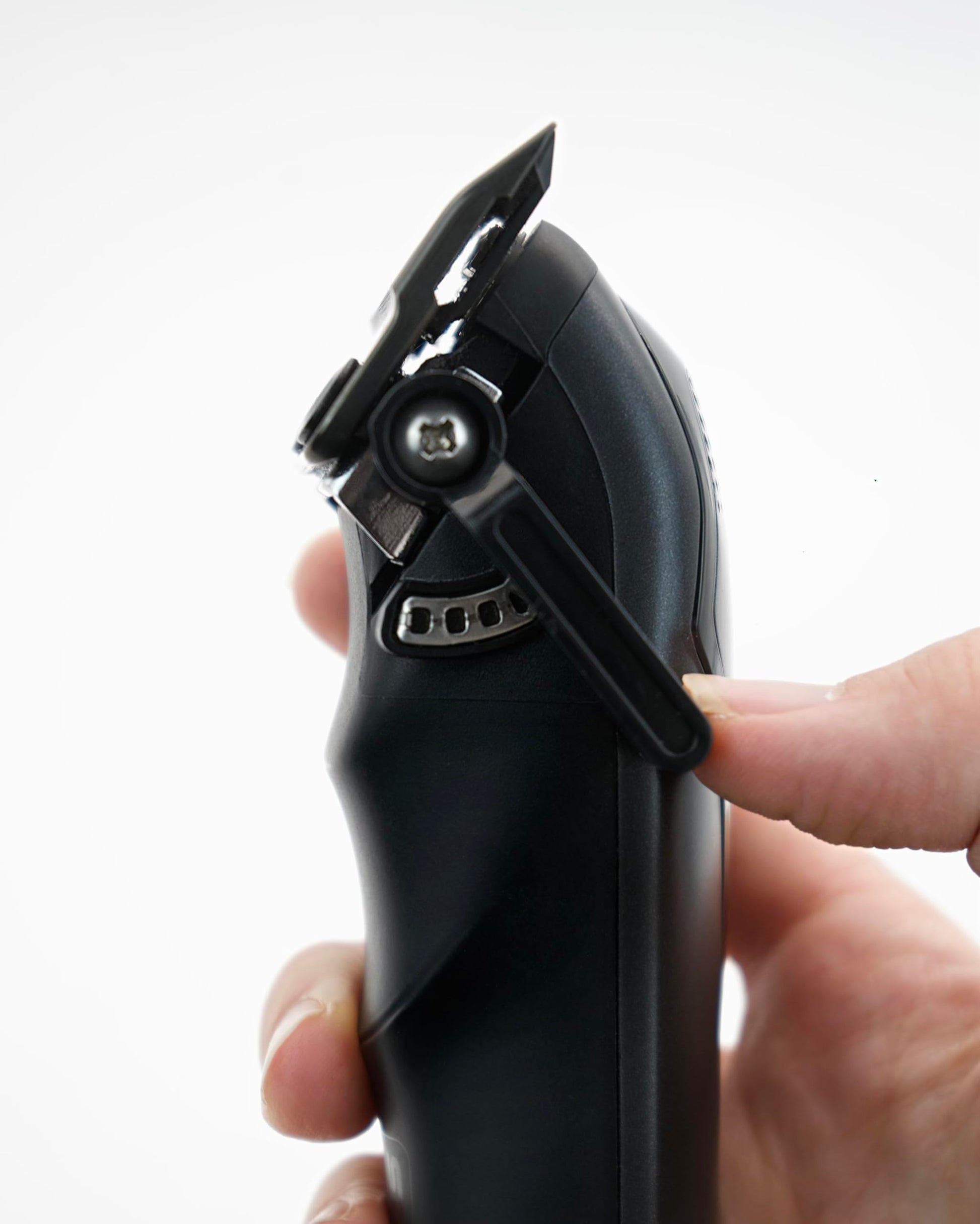 White Smoke Supreme Trimmer Darkstar 72 Clipper with Magnetic Vector Motor | 180 Min Run Time, 9000 RPM Barber Hair Clipper | Low Noise, Professional Clipper DLC Blades | STC72
