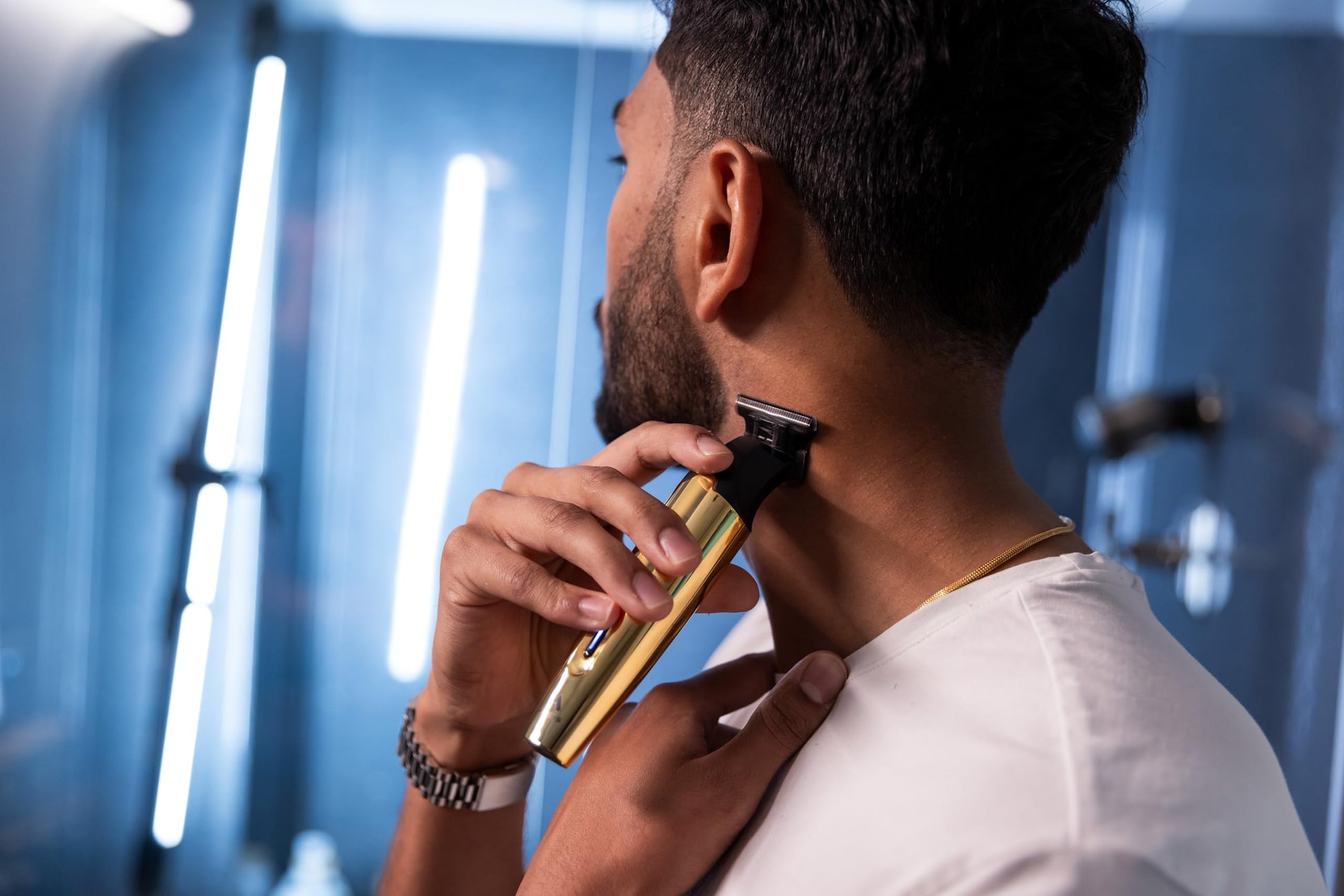 Black Andis 562442 Insight Slim Cordless High Powered Rotary Motor Hair Trimmer, 9-Piece Kit, Stainless-Steel T-Blade, Lithium-Ion Battery, Travel Lock, Gold