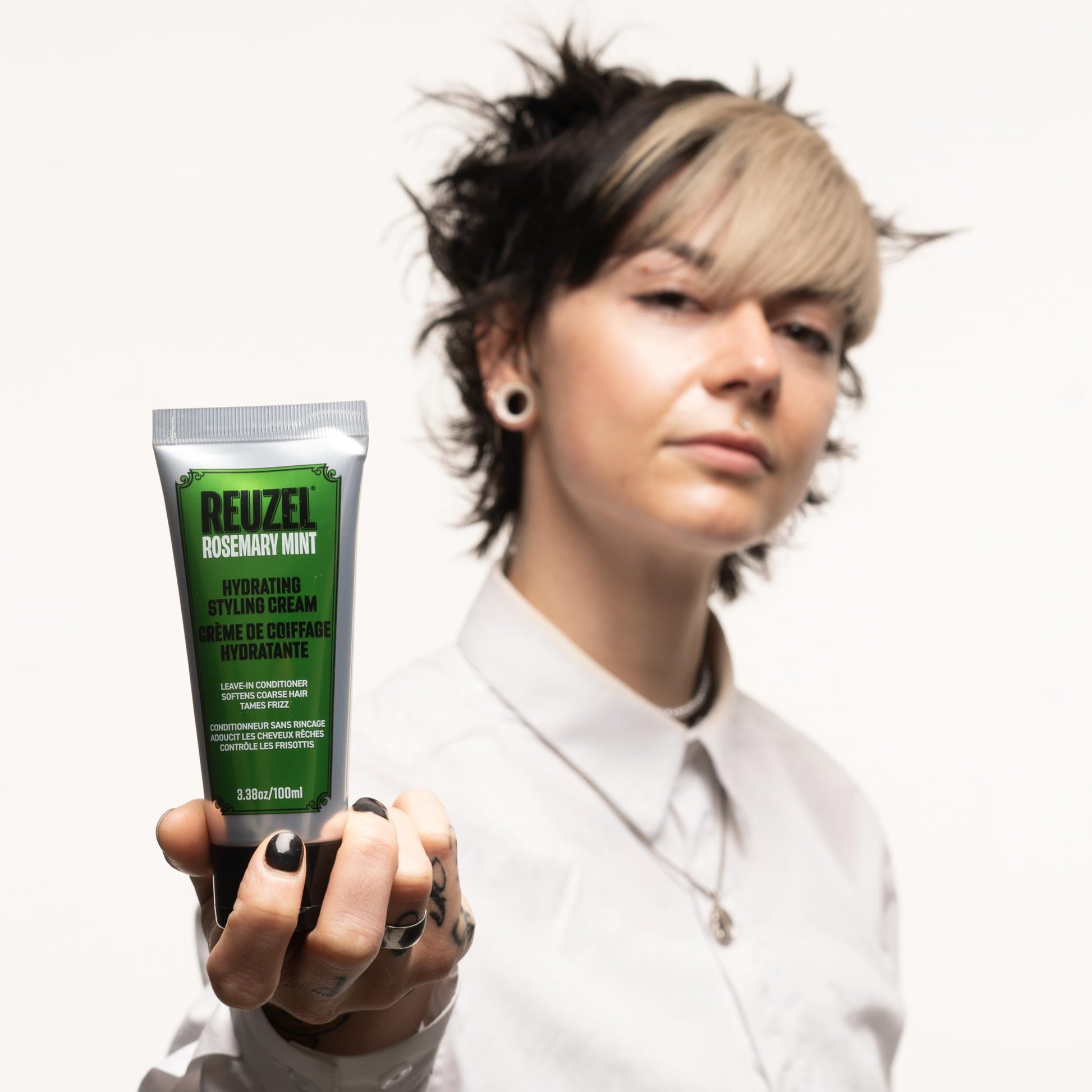 White Smoke REUZEL Hydrating Style Cream, Low Hold, Water Soluble, Low Shine, Tames Frizz and Nourishes Hair, Vegan Formula, For All Hair Types, 3.38 oz