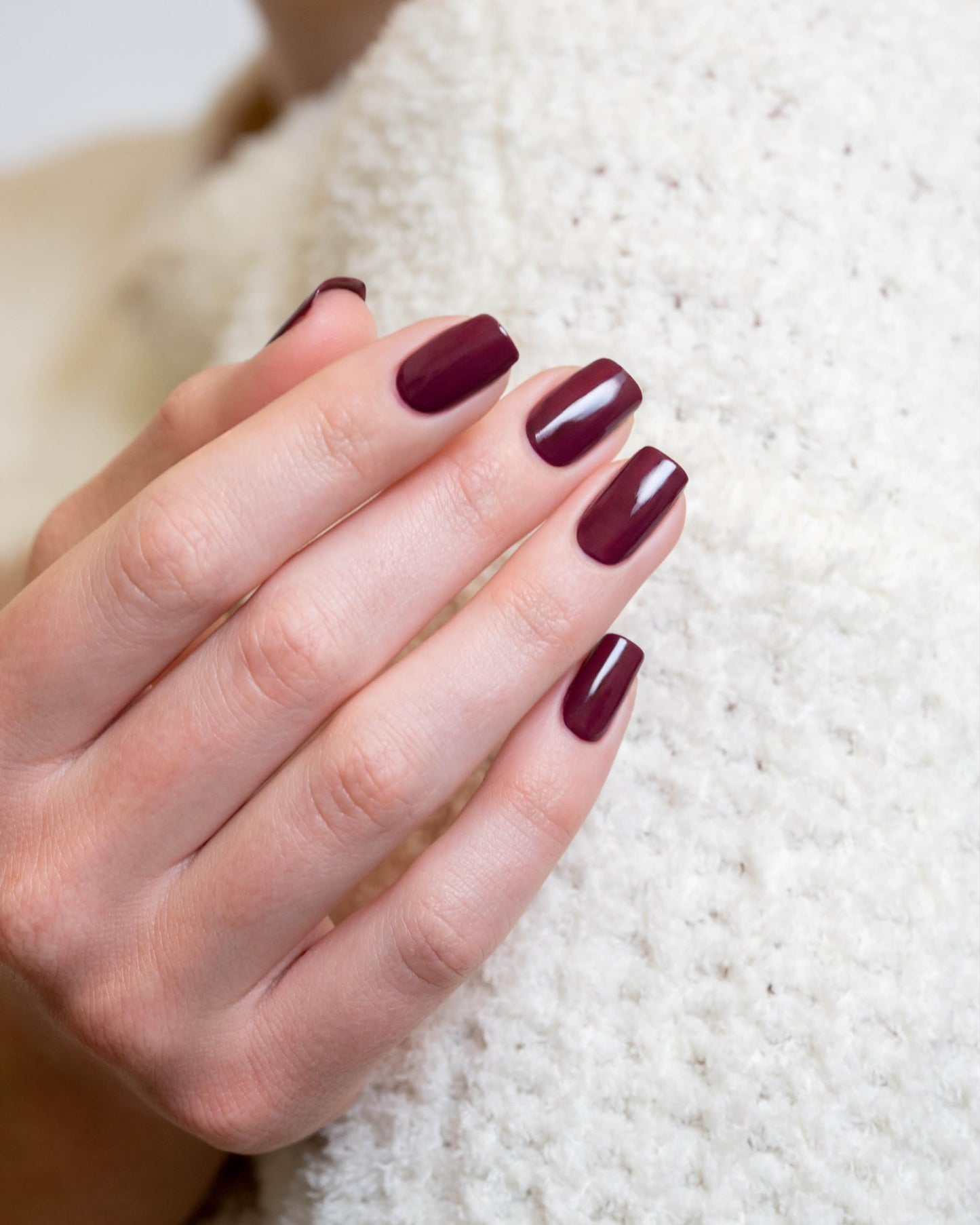 Lavender Gelish Xpress Dip Powder – Vibrant, Long-Lasting Nails. Featuring ColorFusion Technology, Odor-Free, Vitamin-Infused Formula, and Up to 21 Days of Chip-Free Wear (A Little Naughty, 1.5 oz)