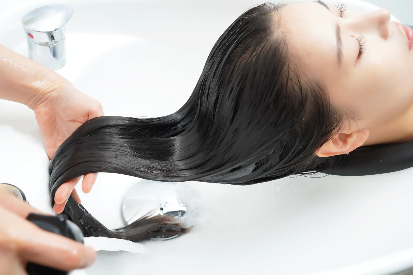 White Smoke CP-1 Salon Care Premium Hair Treatment For Damaged Hair Support, 250ml / 8.82 Fl oz With Ceramide & Contains high concentration of protein and keratin