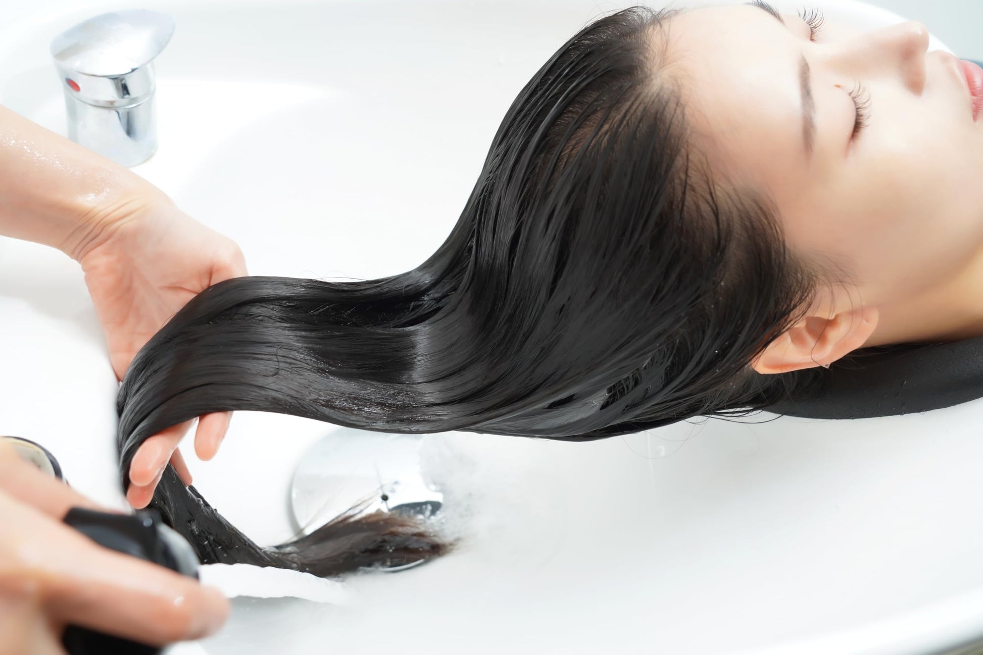 White Smoke CP-1 Salon Care Premium Hair Treatment For Damaged Hair Support, 250ml / 8.82 Fl oz With Ceramide & Contains high concentration of protein and keratin