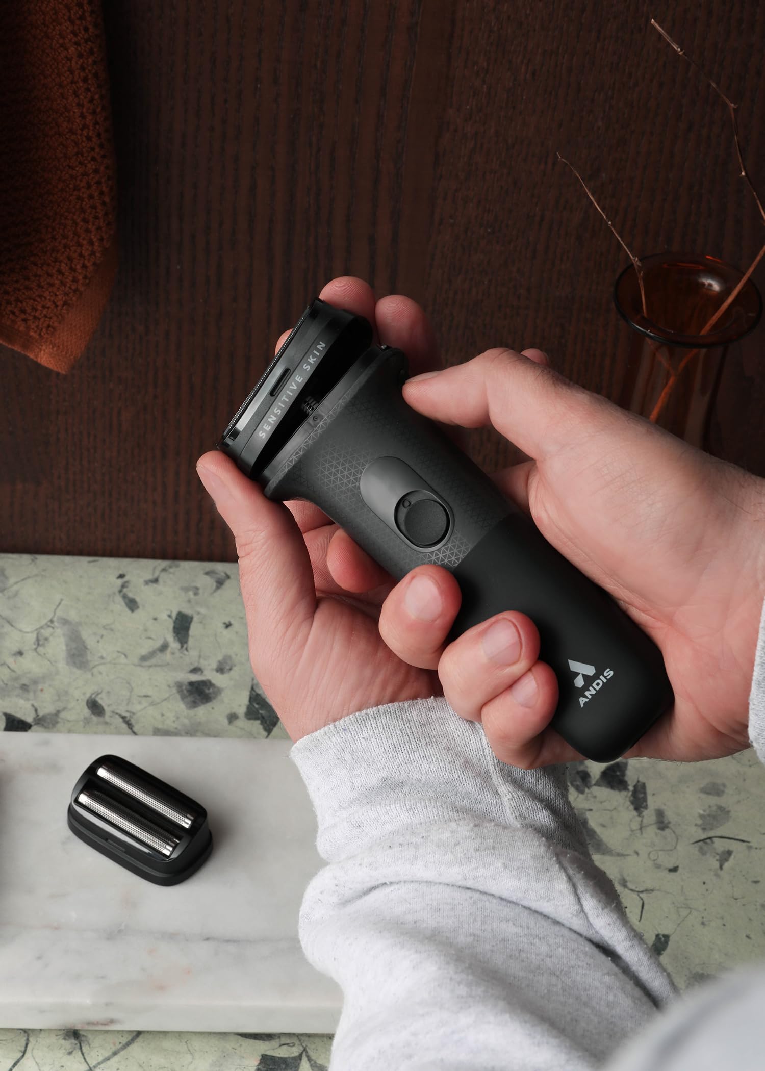 Black Andis 17480 Inform Lithium-Ion Electric Foil Shaver with Sensitive Skin Foil Head, Rechargeable, 10,000 SPM, Includes Blade Brush, Black