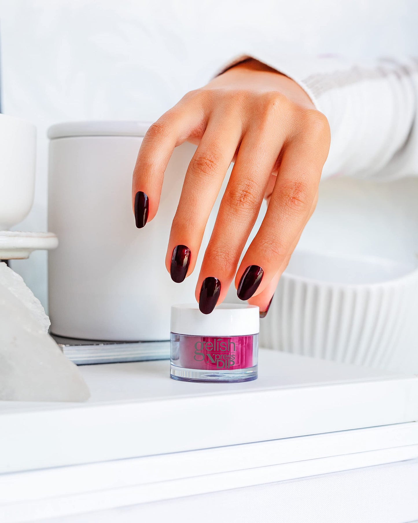 White Smoke Gelish Xpress Dip Black Cherry Berry, Red Nail Dip Powder, Vibrant Color, Professional Quality, High Shine, Chip-Resistant, 1.5 ounce.
