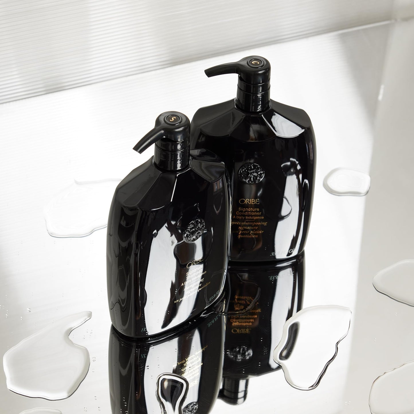 White Smoke Oribe Signature Conditioner, 33.8 oz