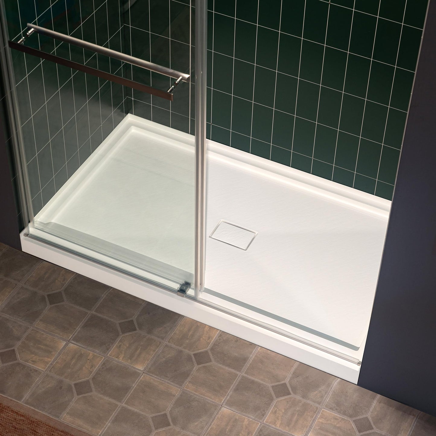 Dark Slate Gray WOODBRIDGE 48" x 32" Solid Surface Shower Base in White with Center Drain,Single Threshold,Slip-Resistant Shower Pan for Alcove Installation