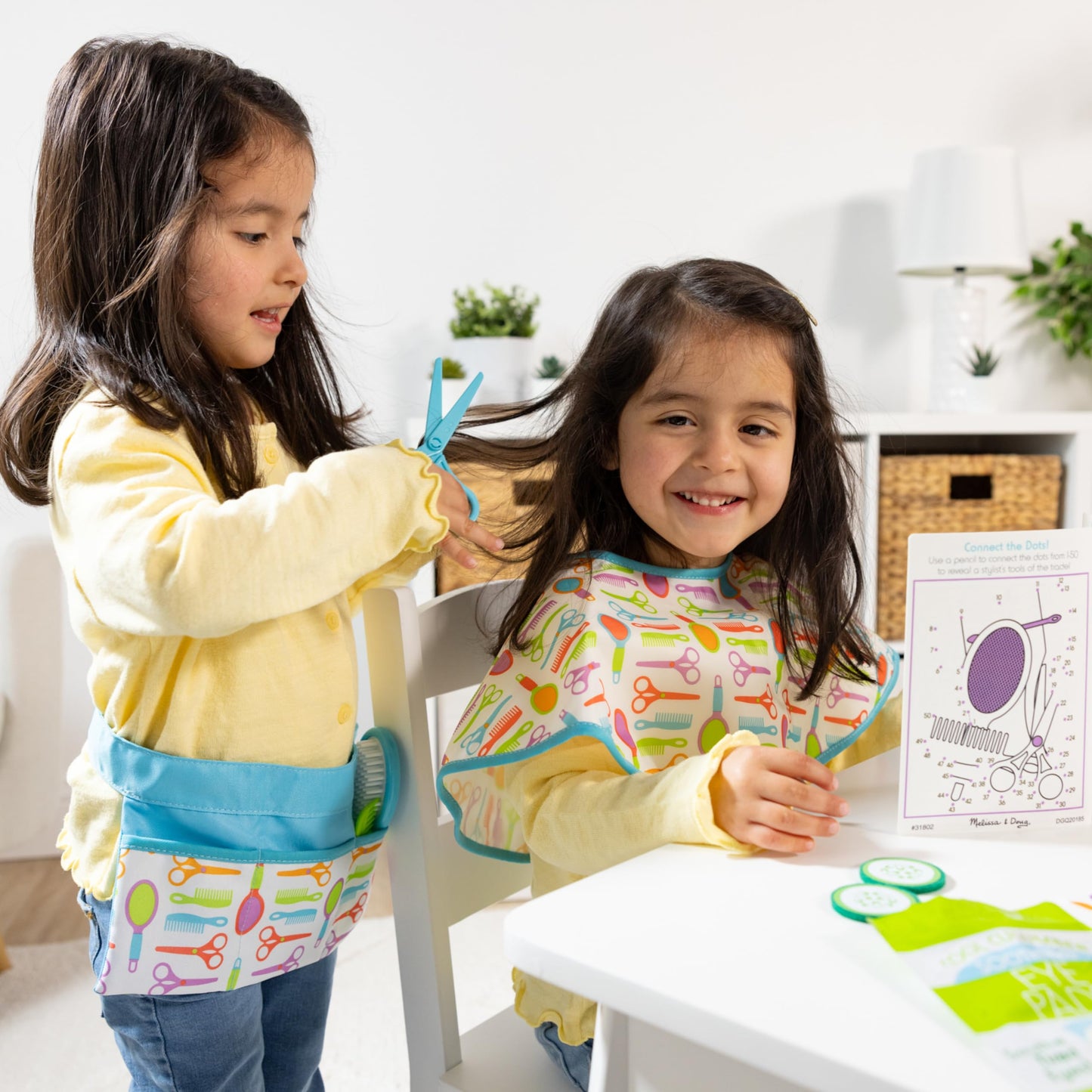 Lavender Melissa & Doug Love Your Look - Salon & Spa Play Set