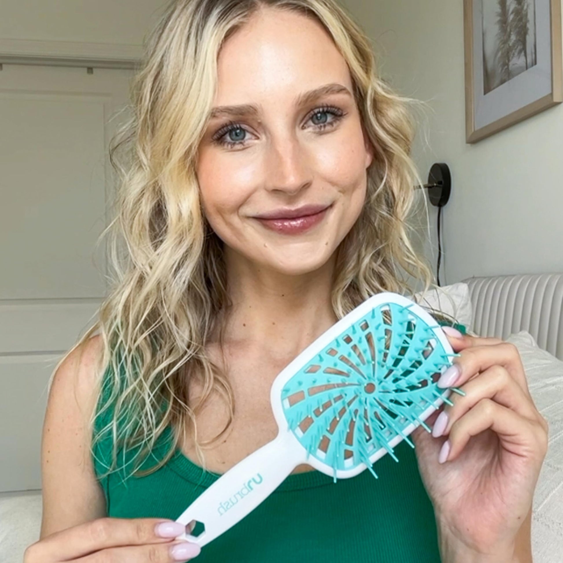 Dark Sea Green FHI Heat UNbrush Plus — Curly Hair Brush for Gentle & Effective Detangling on Wet or Dry Fragile Hair Types — Detangler Brush w/ 84 UltraFlex Bristles, Ultra-light, Vented, Anti Static Hairbrush