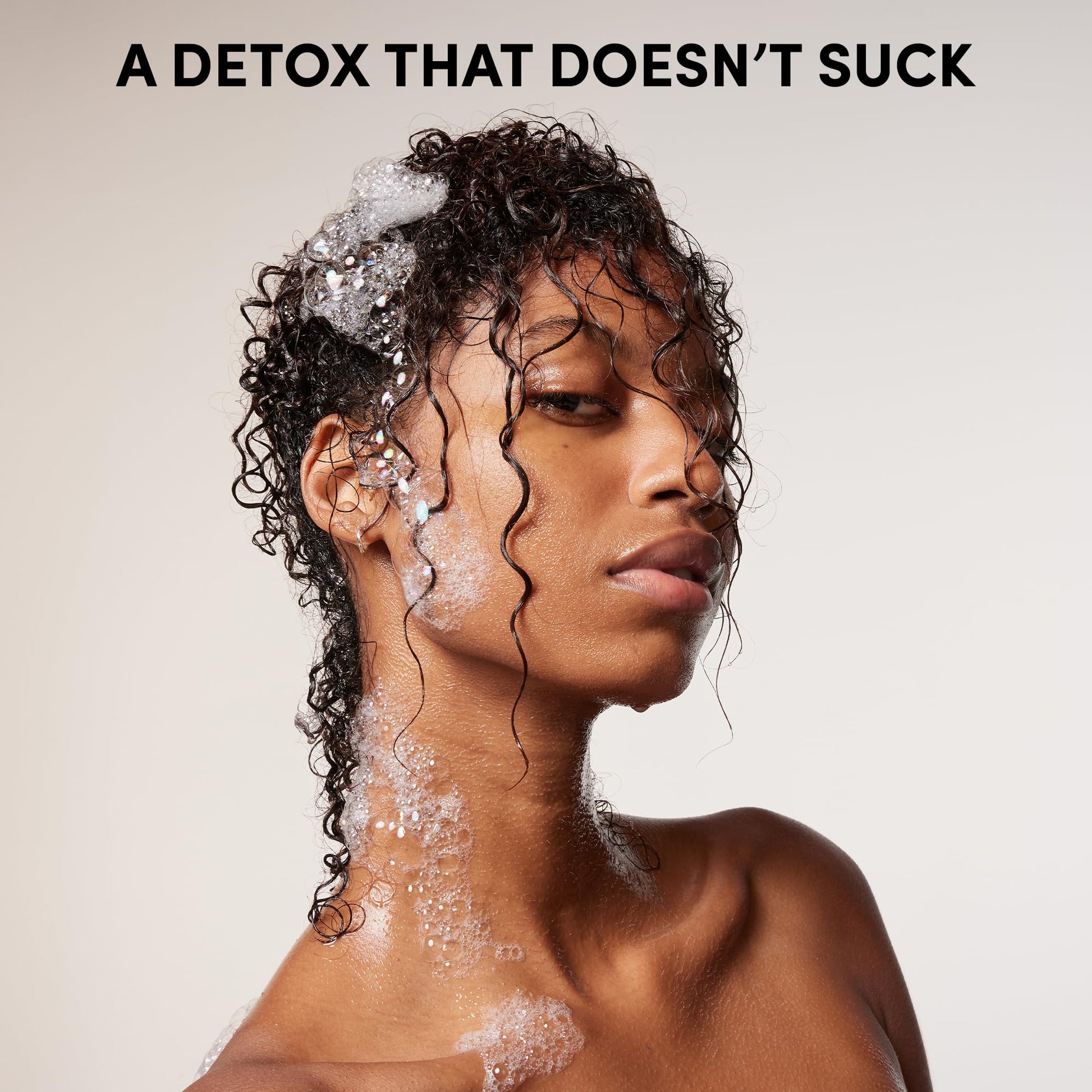 Lavender OUAI Detox Shampoo - Clarifying Shampoo for Build Up, Dirt, Oil, Product and Hard Water - Apple Cider Vinegar & Keratin for Clean, Refreshed Hair - Sulfate-Free Hair Care (10 oz)