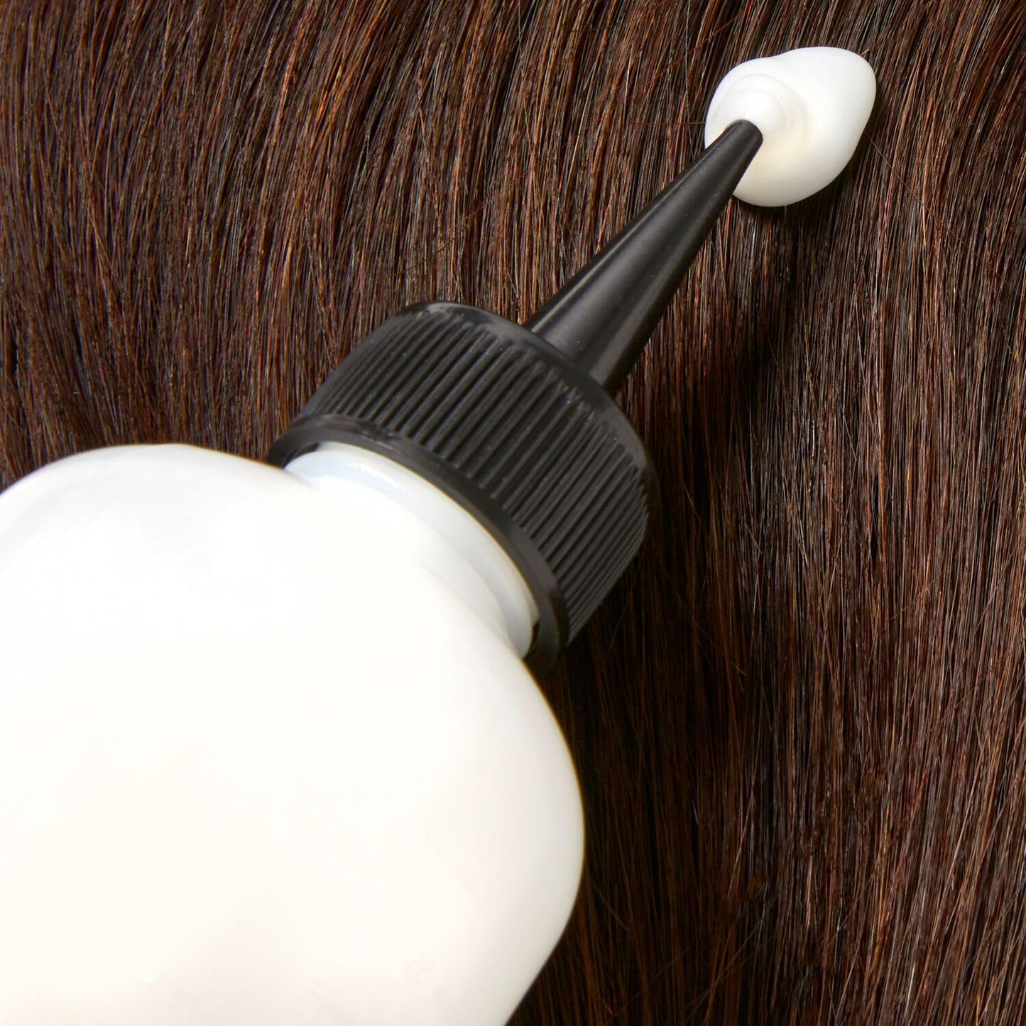 White Smoke Salon Care Narrow Tip Applicator Bottle