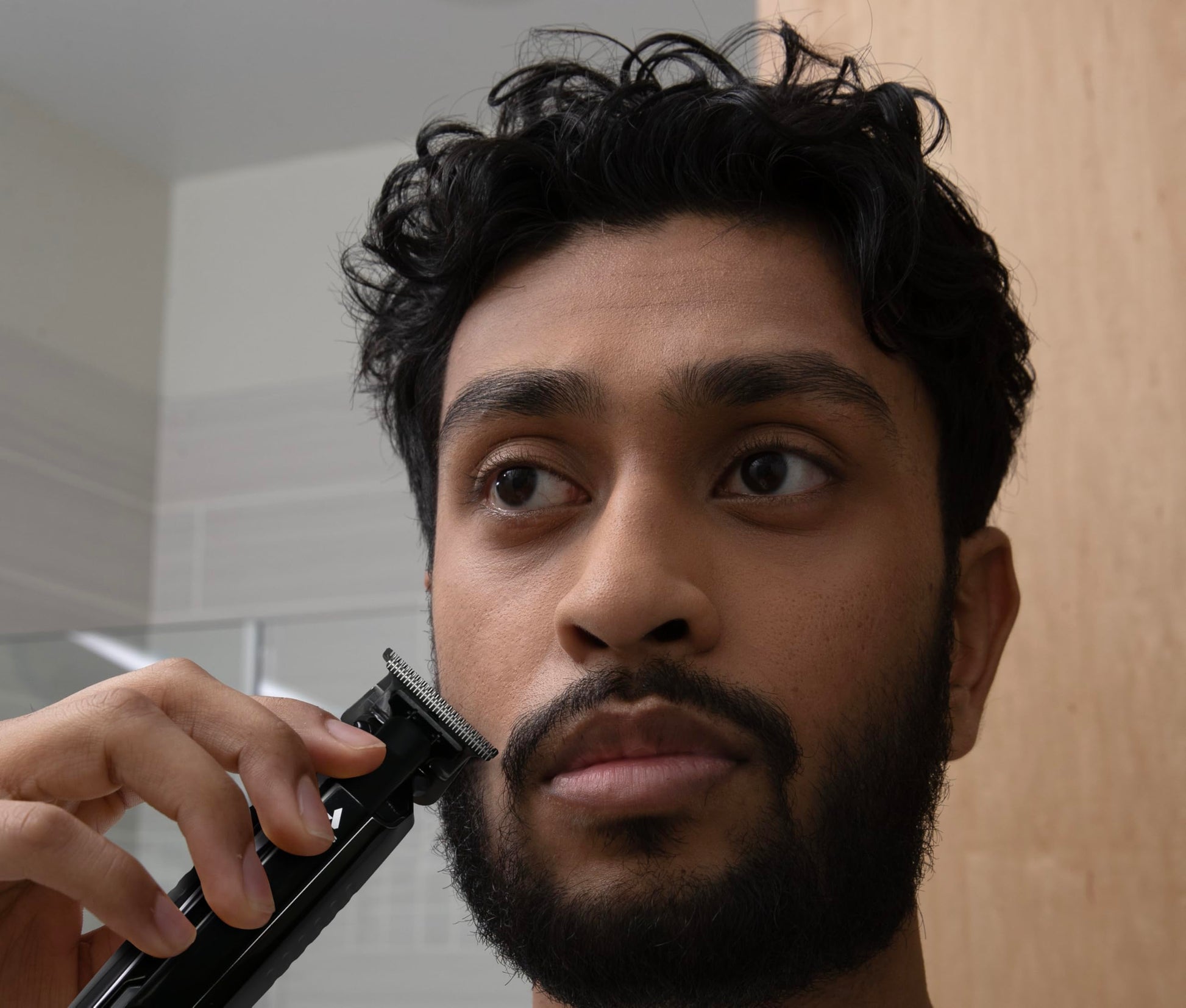 Black Andis 561989 Headliner III Hair Trimmer Kit – 11 Piece Set, Close-Cutting T-Blade, Precision Detail Performance