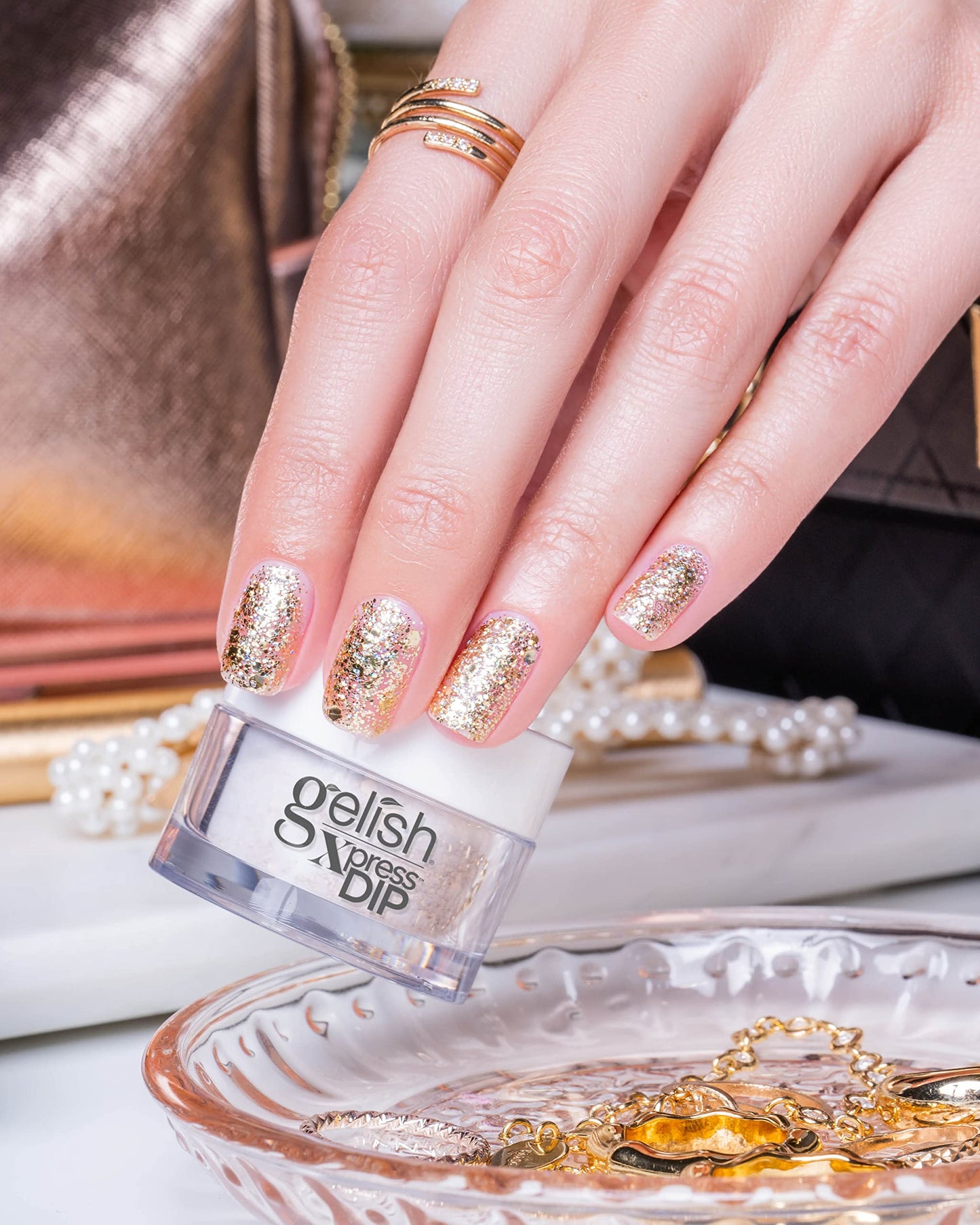 Thistle Gelish Xpress Powder Dip Collection (All That Glitters Is Gold) Gold Nail Dip Powder, Vibrant Color, Professional Quality, High Shine, Chip-Resistant, 0.3 ounce.