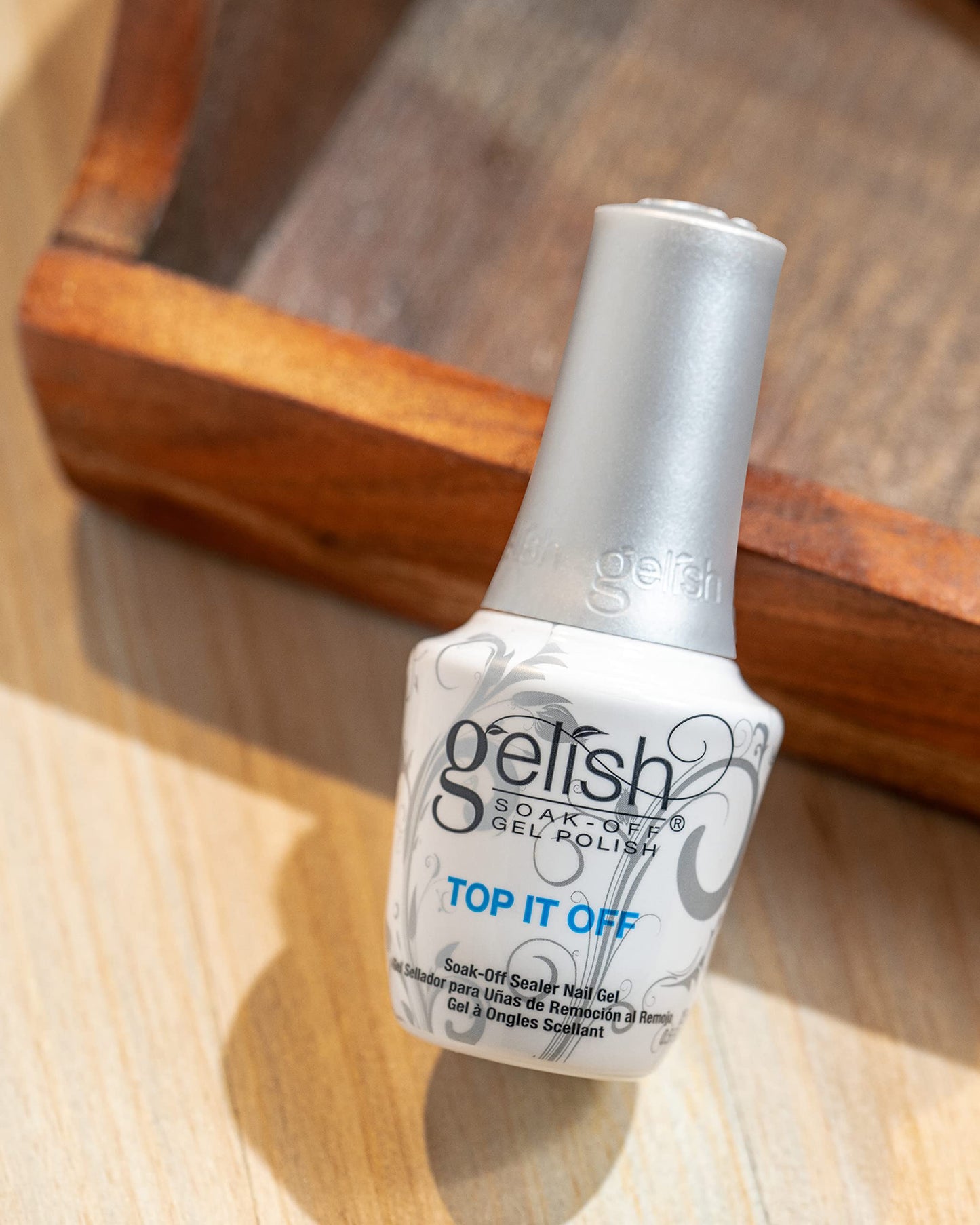 Peach Puff Gelish Top It Off, Sealer Gel Top Coat LED Polish, High-Gloss Nail Polish Top Coat for Long-Lasting Shine and Durability - Perfect for Professional and At-Home Use, 0.5 oz