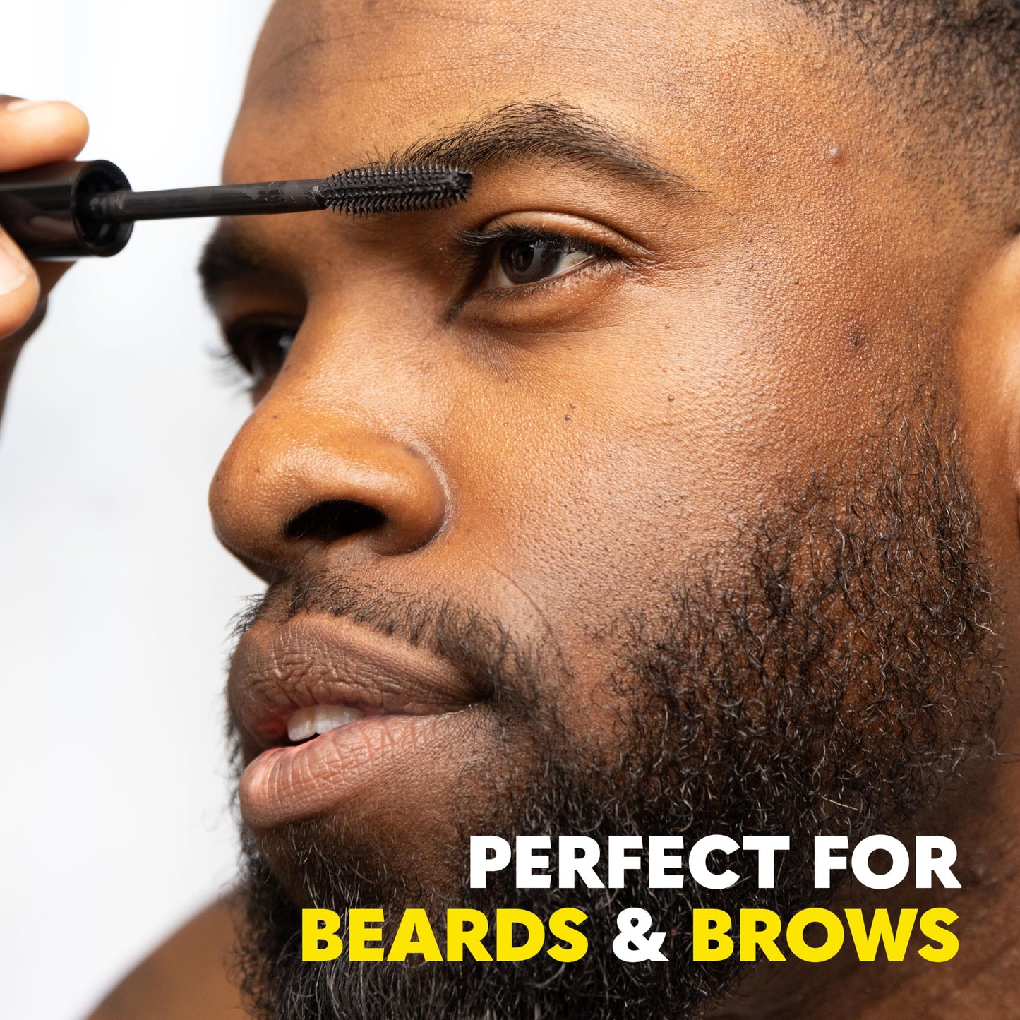 White Smoke The Beard Club 1 Day Temporary Beard Dye for Men - Black Beard, Mustache & Eyebrow Color for a Fuller, Well-Defined Look, Water & Sweat Resistant, Up to 30 Applications, 0.3 fl oz