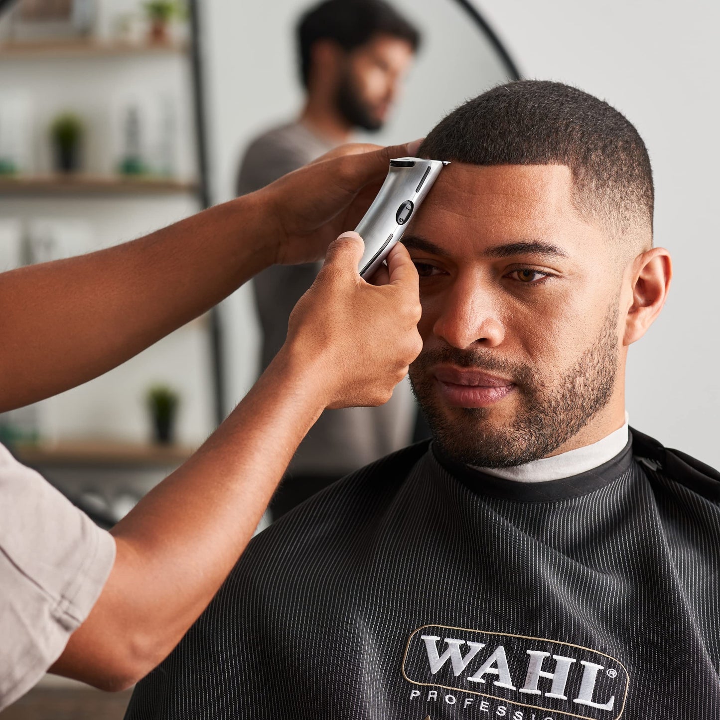 Light Gray Wahl Professional - Sterling Big Mag Cordless Clipper and Sterling Mag Hair Trimmer Set - Salon-Quality Electric Hair Cutting Tools for Men and Women